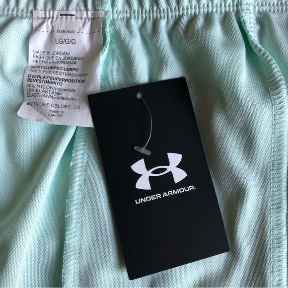 Under Armour Athletic Shorts Loose Green Large - Picture 3 of 8